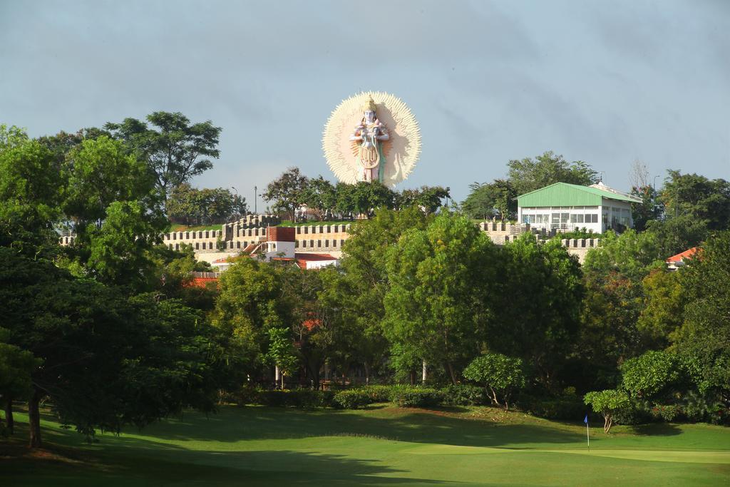 Eagleton - The Golf Resort Bidadi Buitenkant foto